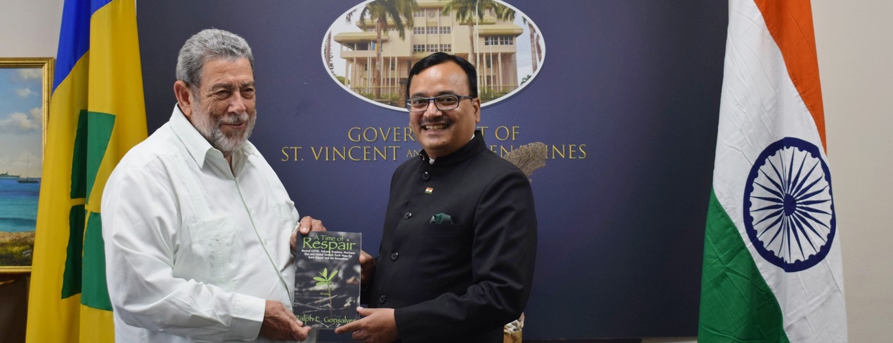 Ambassador Subhash Gupta calls on the Prime Minister of Saint Vincent and the Grenadines