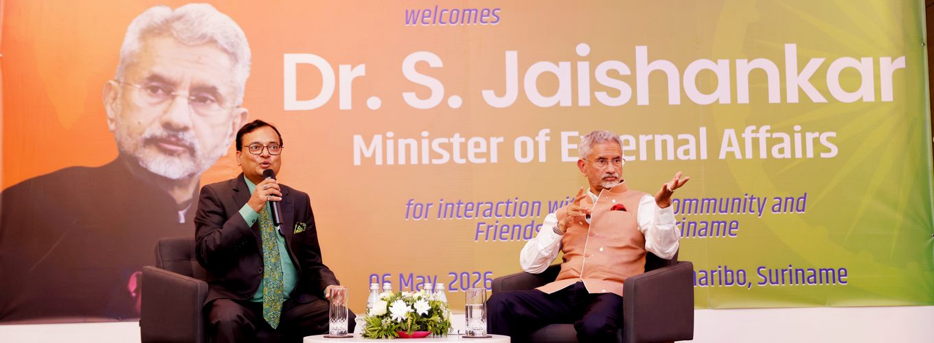 Hon'ble External Affairs of India responding during community interactions.